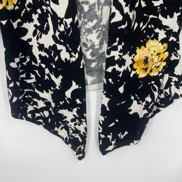 Cache Dark Floral Open Sweater Sz L Preppy Floral Old Money Asymmetrical Light - Picture 2 of 10